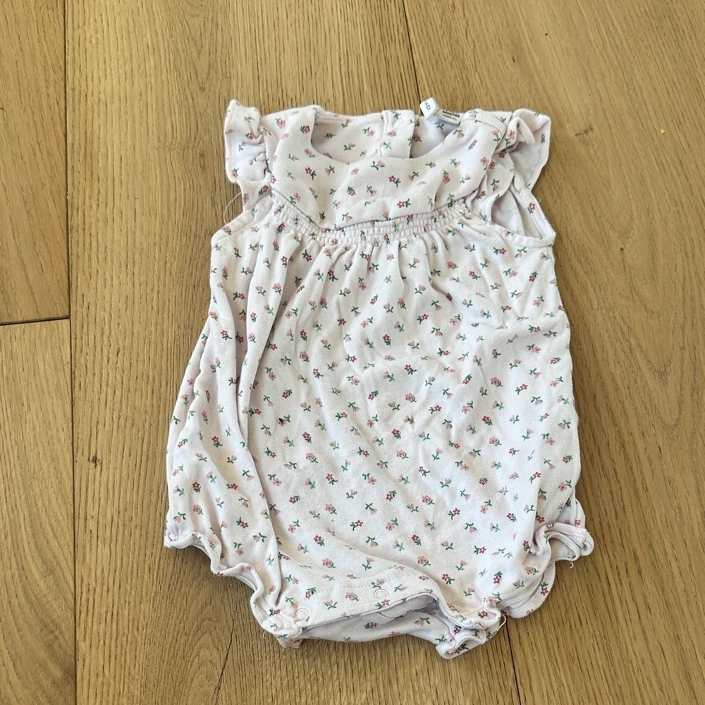 Janie and Jack Floral romper - White and Pink 6/12m